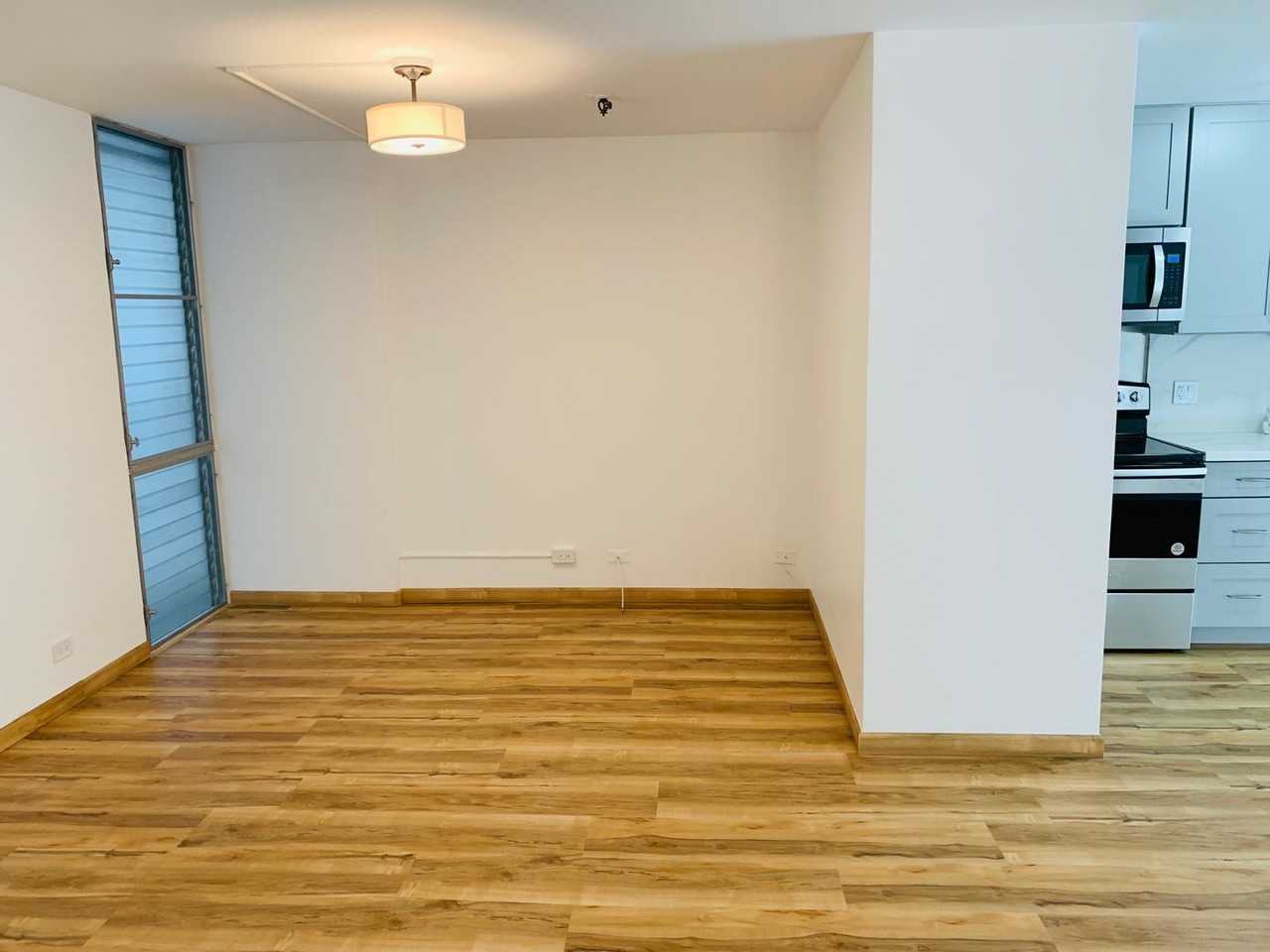 1226 Alexander St #703 - Photo 6 of 20