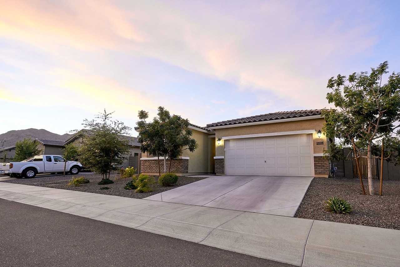 21248 W Palm Ln - Photo 3 of 14
