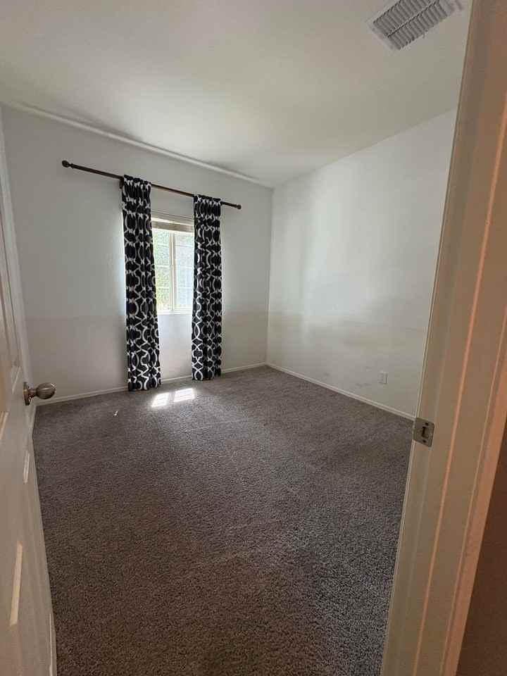 21248 W Palm Ln - Photo 7 of 14