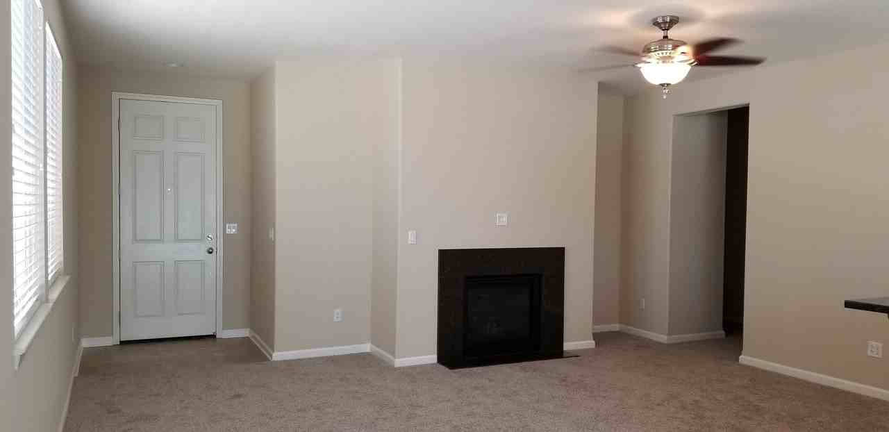 2160 Overland Park Dr - Photo 3 of 22
