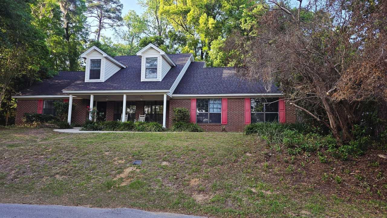 2221 Glenwood Ln - Photo 4 of 50