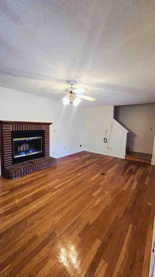 2221 Glenwood Ln - Photo 5 of 50