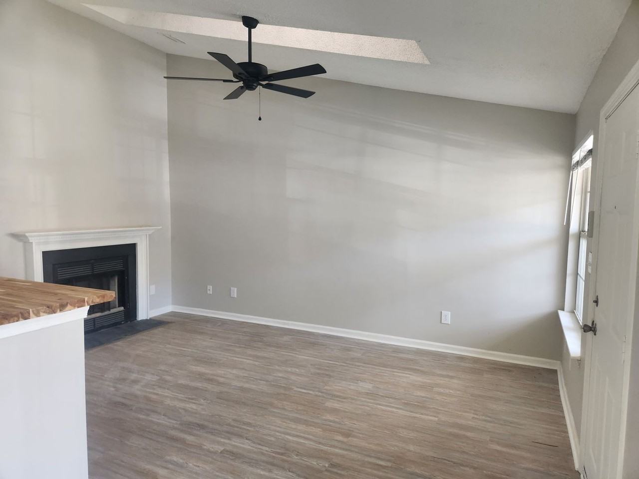 16B Lakeside Cres - Photo 5 of 14