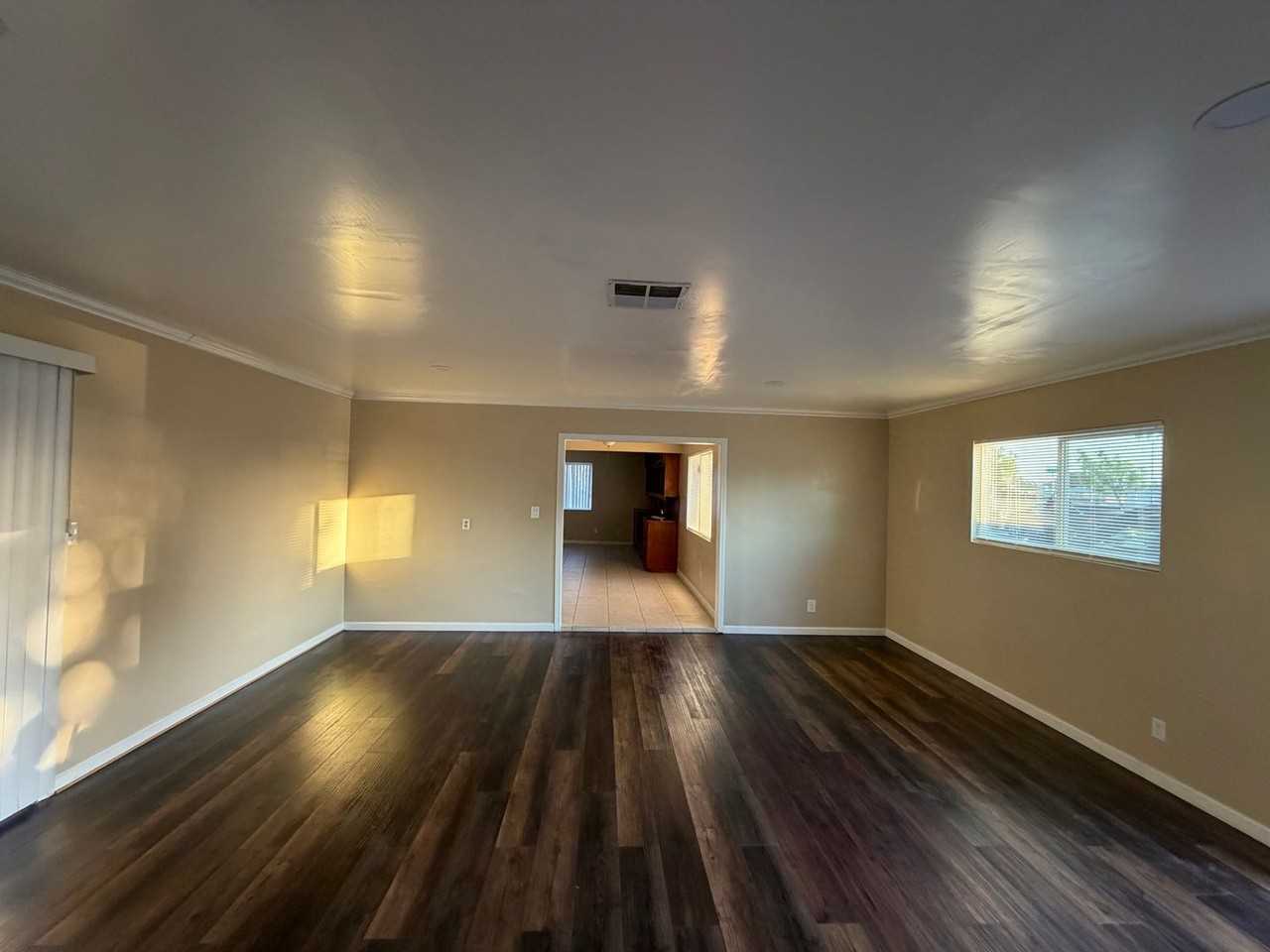 710 Chateau Ct - Photo 5 of 50
