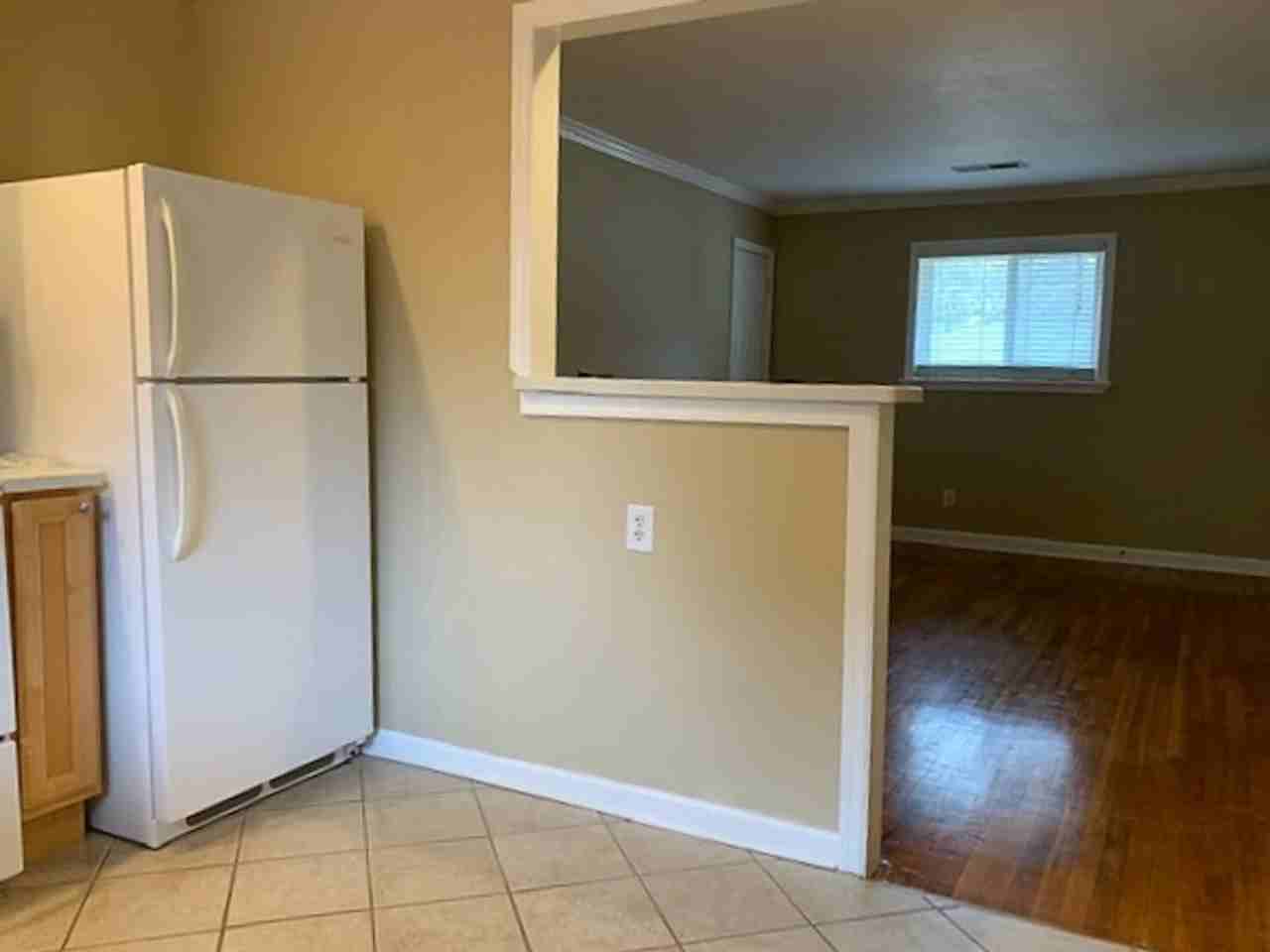 267 Jefferson Pl - Photo 5 of 14
