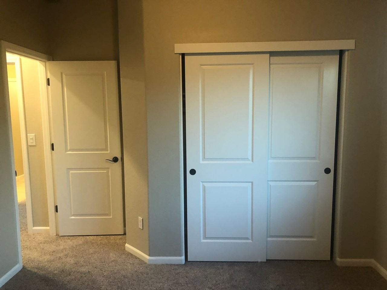 303 Pelican Hill Ct - Photo 6 of 9
