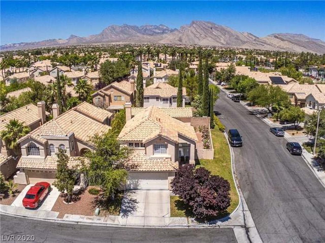 2437 Twin Flower Cir - Photo 4 of 42