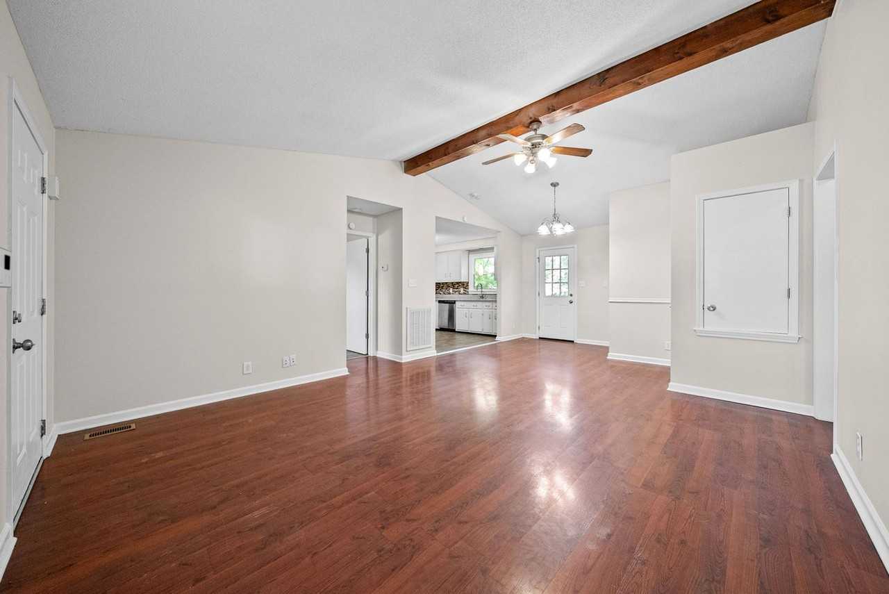 680 Shortridge Dr - Photo 6 of 27
