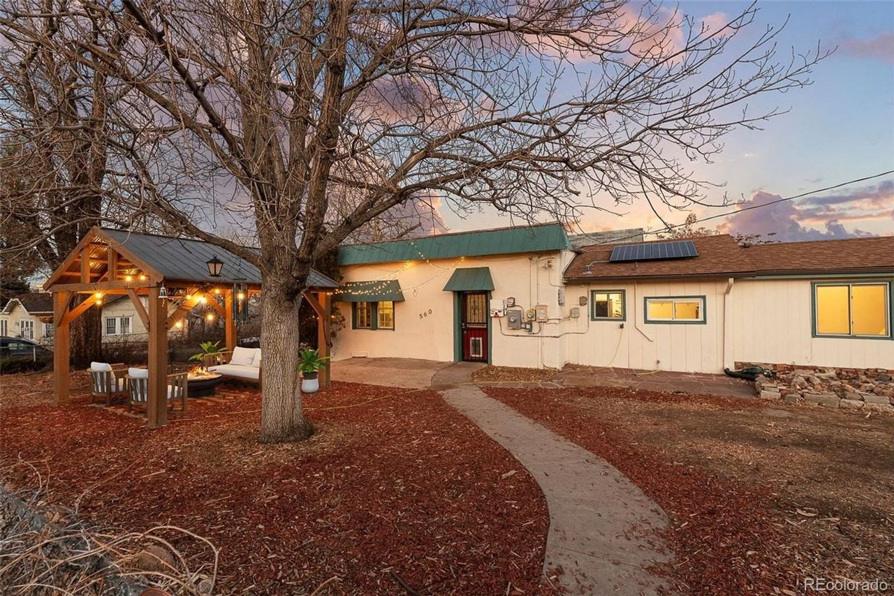 560 S Navajo St - Photo 2 of 19