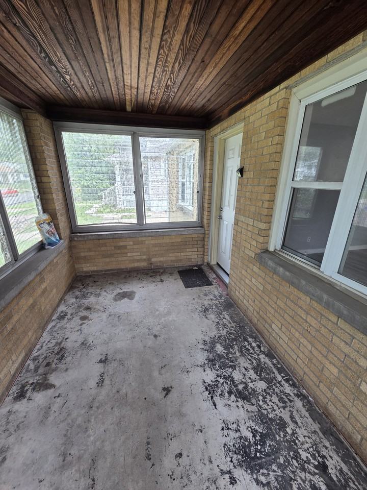 2536 S 9th St #NA - Photo 7 of 8