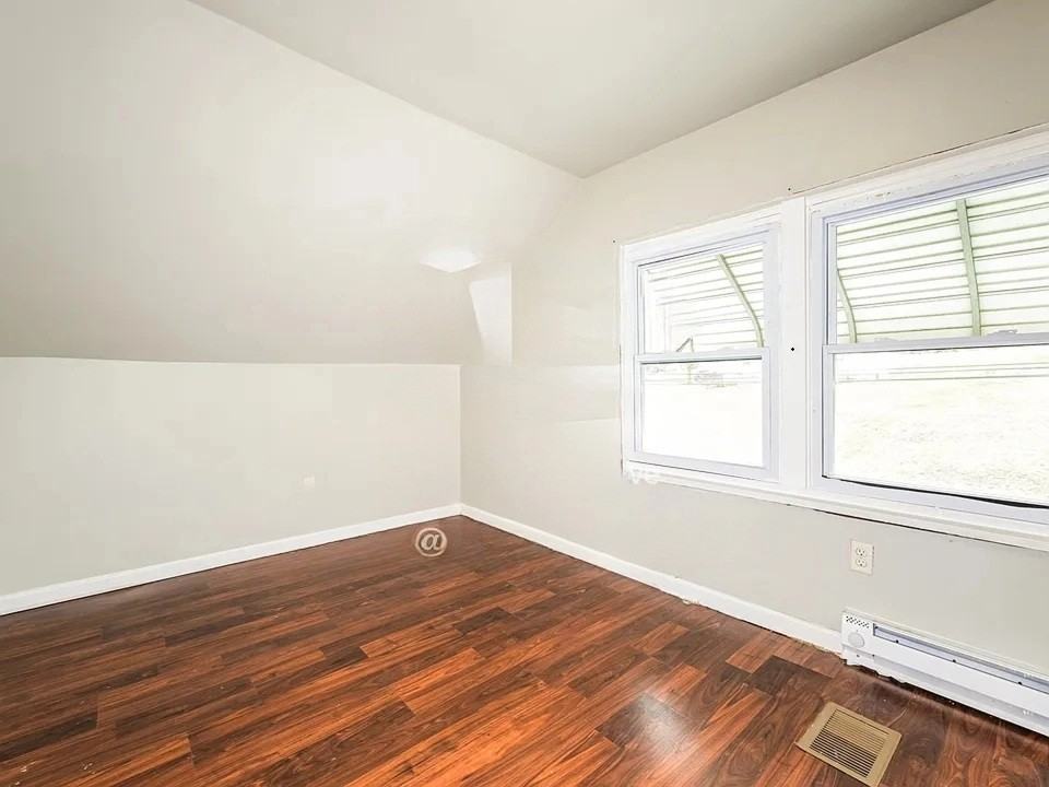 333 Grant Ave #NA - Photo 2 of 5