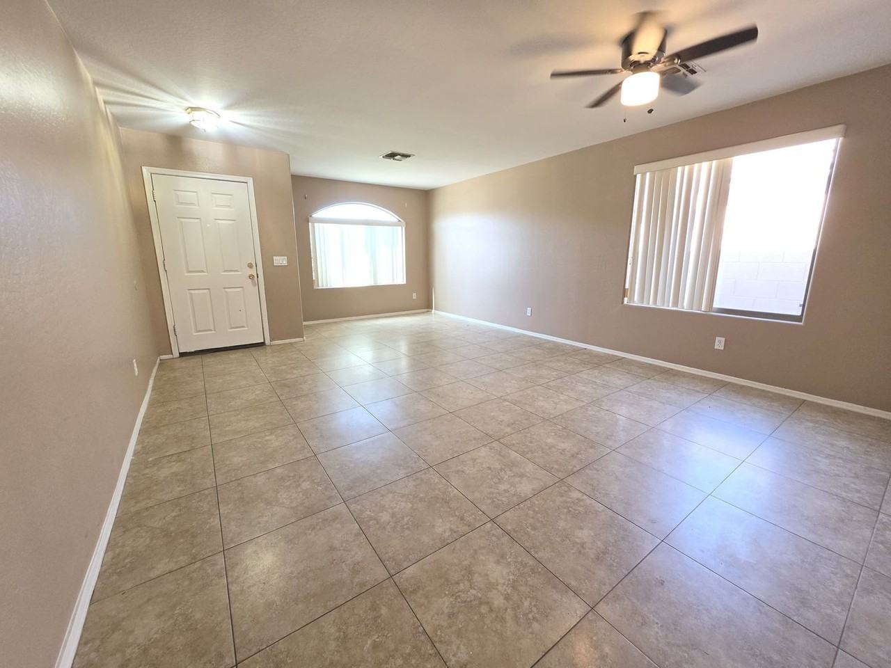 3792 W Santa Cruz Ave - Photo 3 of 32
