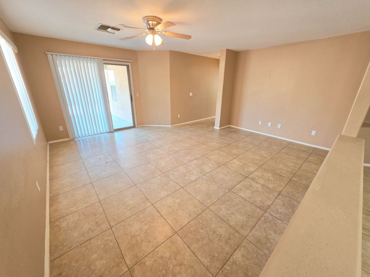 3792 W Santa Cruz Ave - Photo 4 of 32
