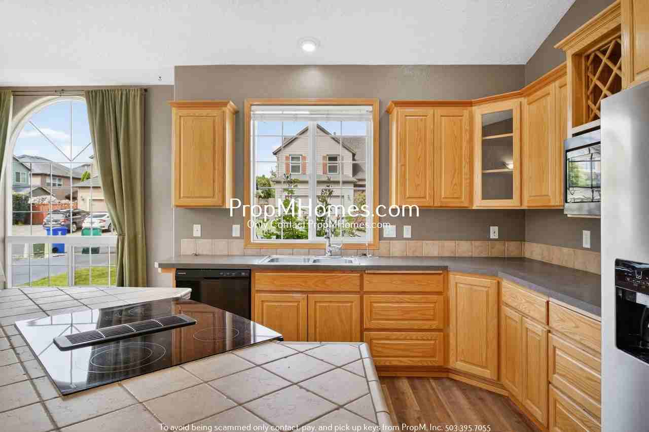 13898 Se Rogers Ln - Photo 7 of 26