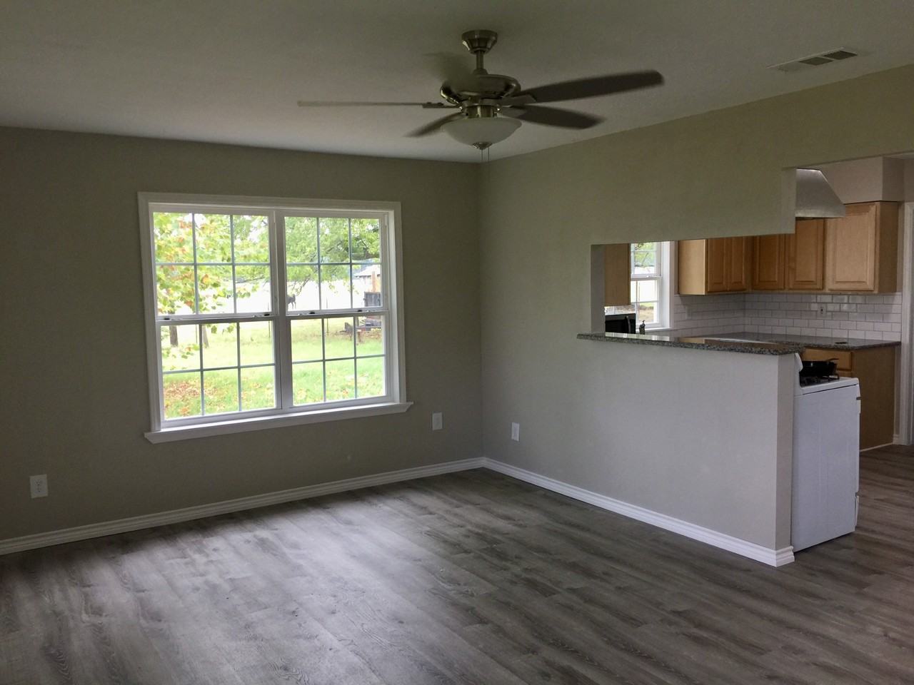 870 Ne Access Rd #NA - Photo 5 of 12