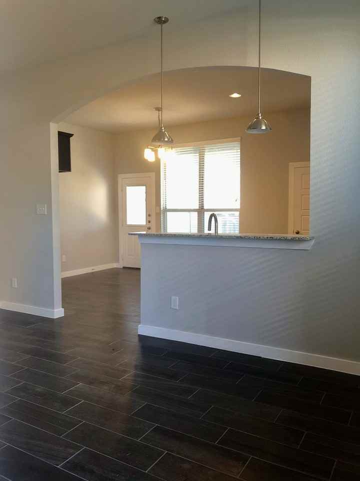 925 Chaparral Trl - Photo 3 of 18