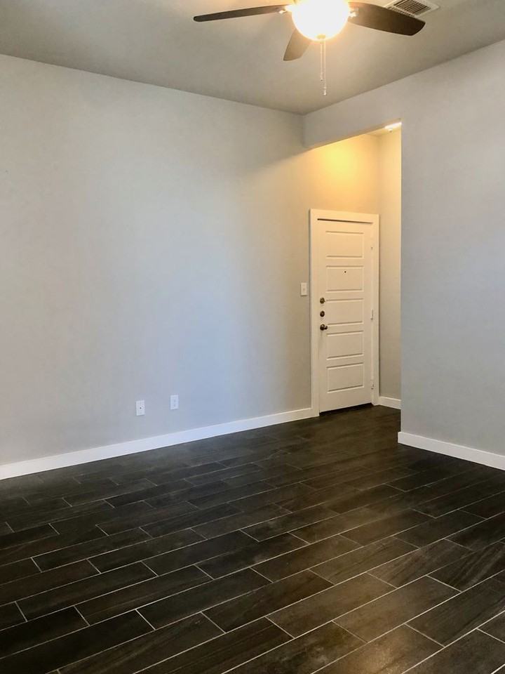 925 Chaparral Trl - Photo 5 of 18