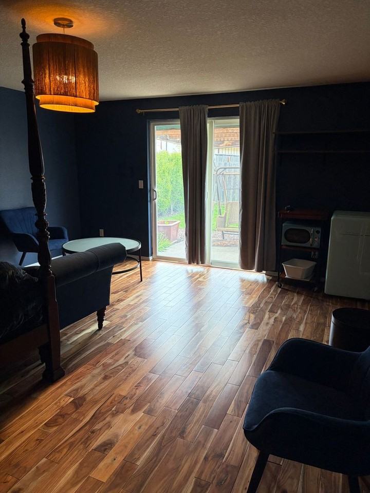 206 S Doris Dr - Photo 2 of 18