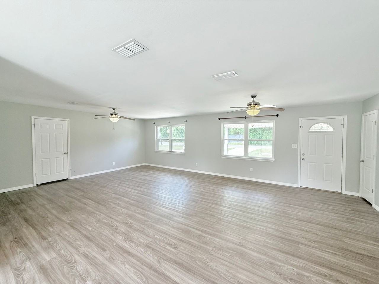 6831 Saufley Pines Rd - Photo 4 of 14