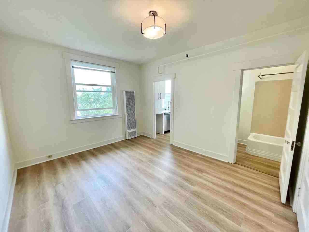 310 Parnassus Ave #010 - Photo 4 of 15