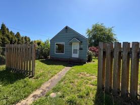 560 1/2 W Ash St - Photo 1 of 1