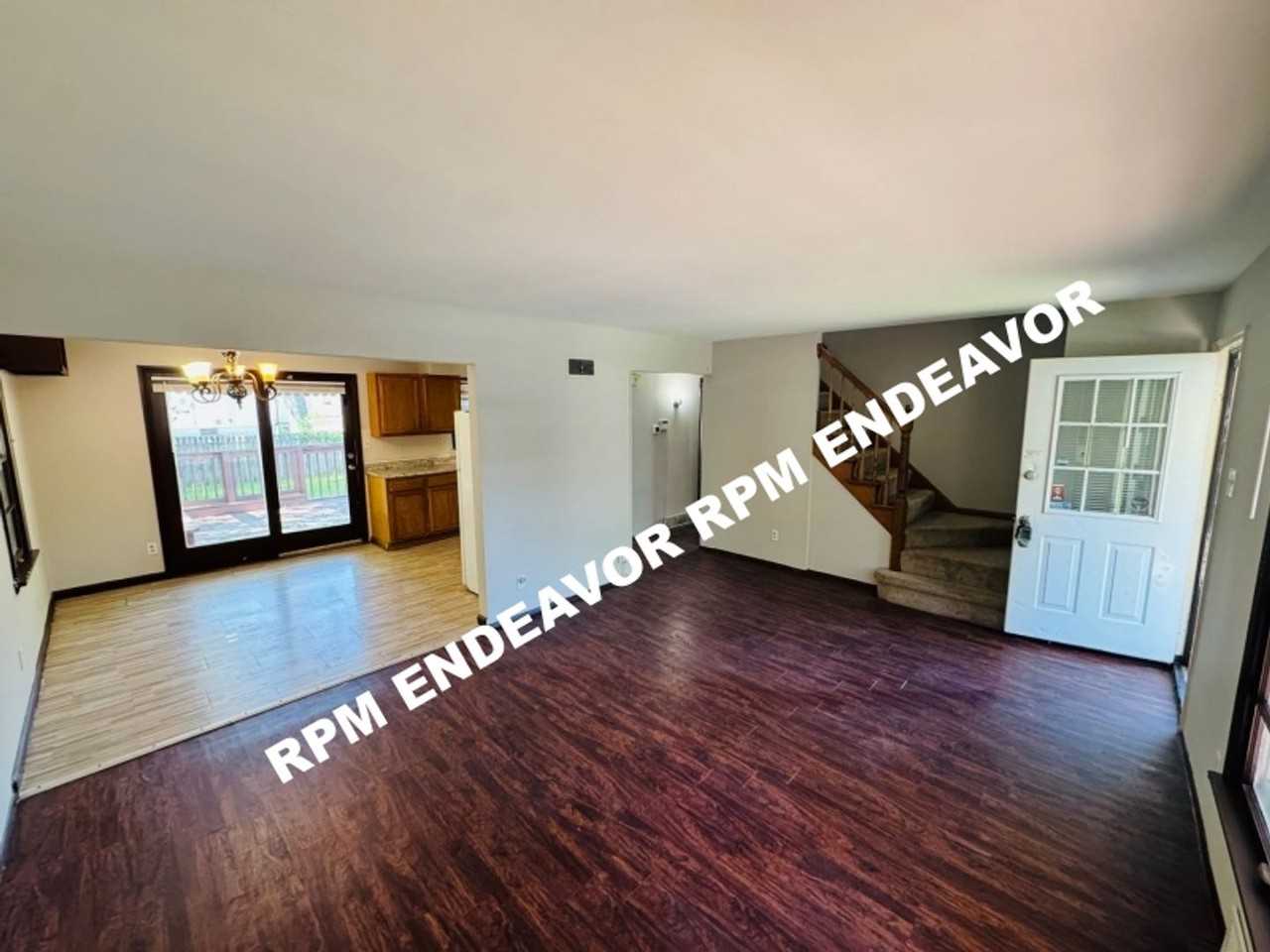 1172 June Ave - Photo 2 of 20