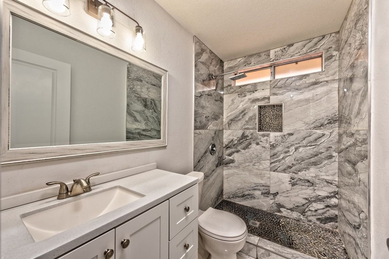 7767 Parnell Ave - Photo 3 of 16
