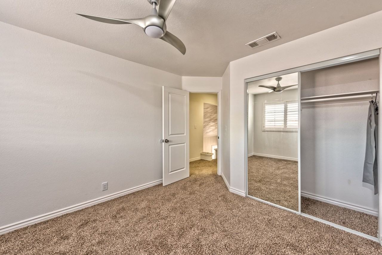 7767 Parnell Ave - Photo 4 of 16