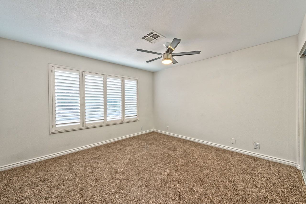 7767 Parnell Ave - Photo 6 of 16