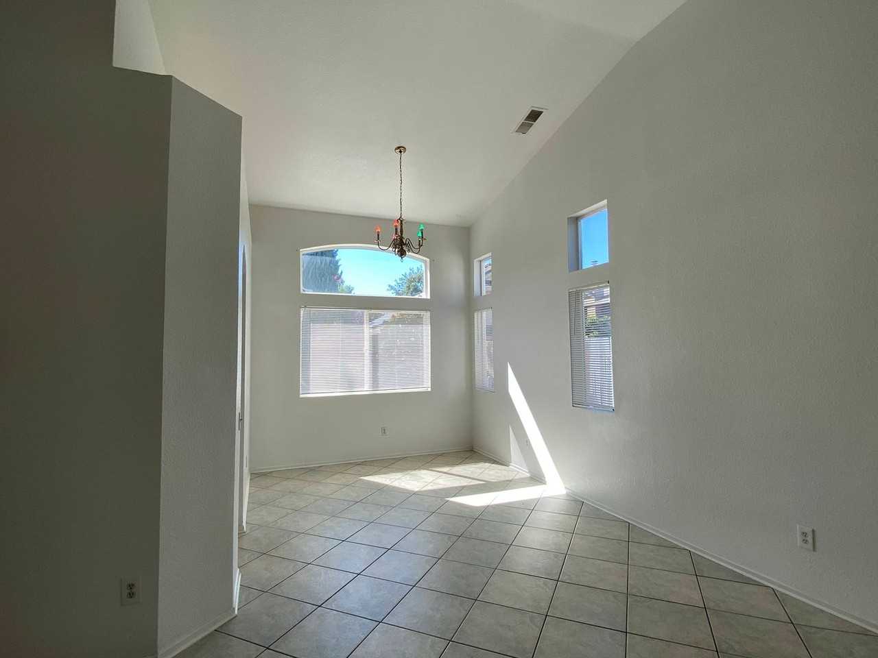 3569 Shogoro Ln - Photo 4 of 42