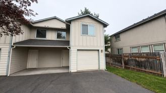 Magna 4 Plex - Photo 1 of 1
