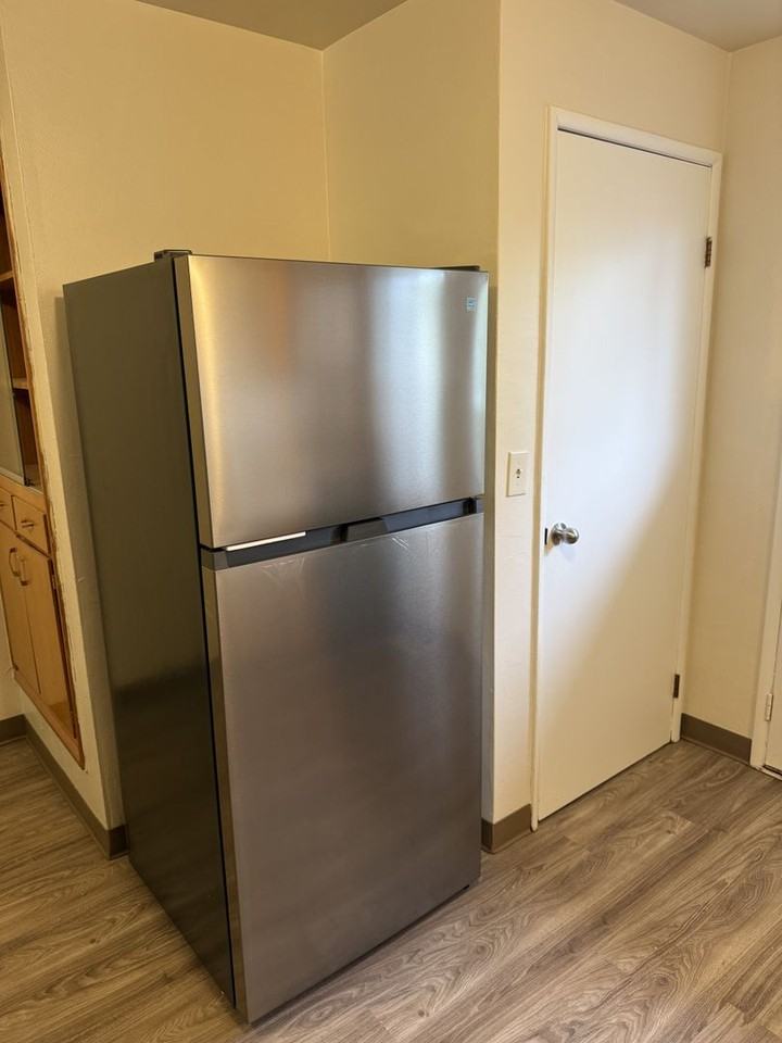 453-132 Stoneway Apartments - Photo 7 of 12