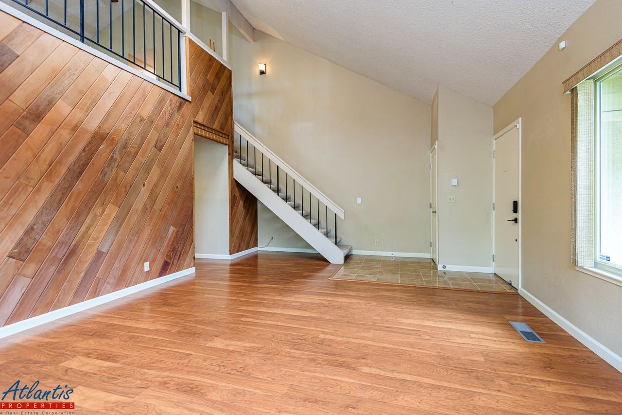 4442 Silverberry Dr - Photo 2 of 21
