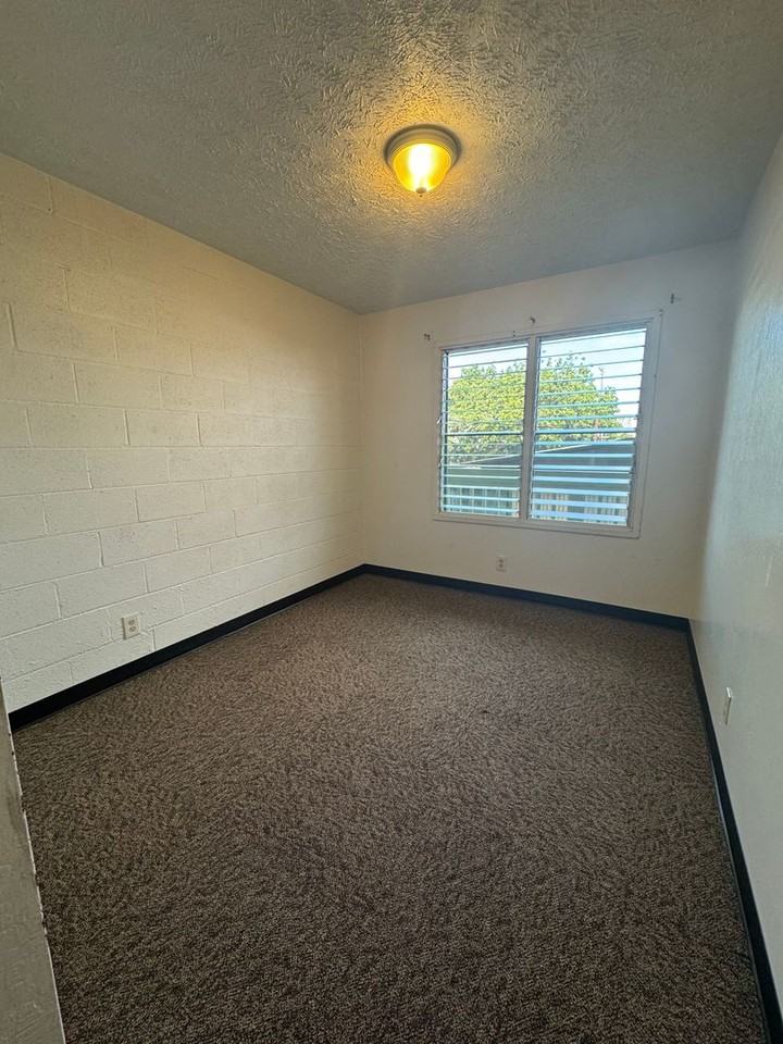 464 Kalanikoa St #204 - Photo 5 of 7