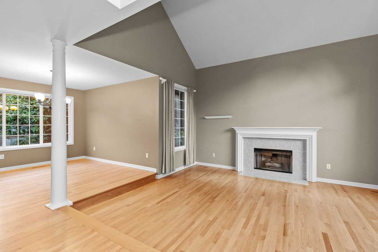 12357 76th Ct Ne - Photo 2 of 41