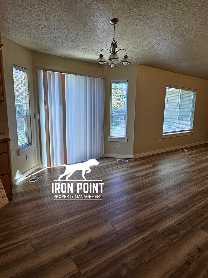 17344 N Cody Ave - Photo 5 of 33