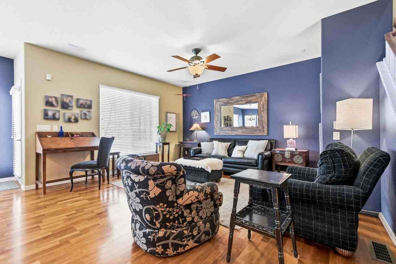 11865 E Maplewood Ave - Photo 7 of 38