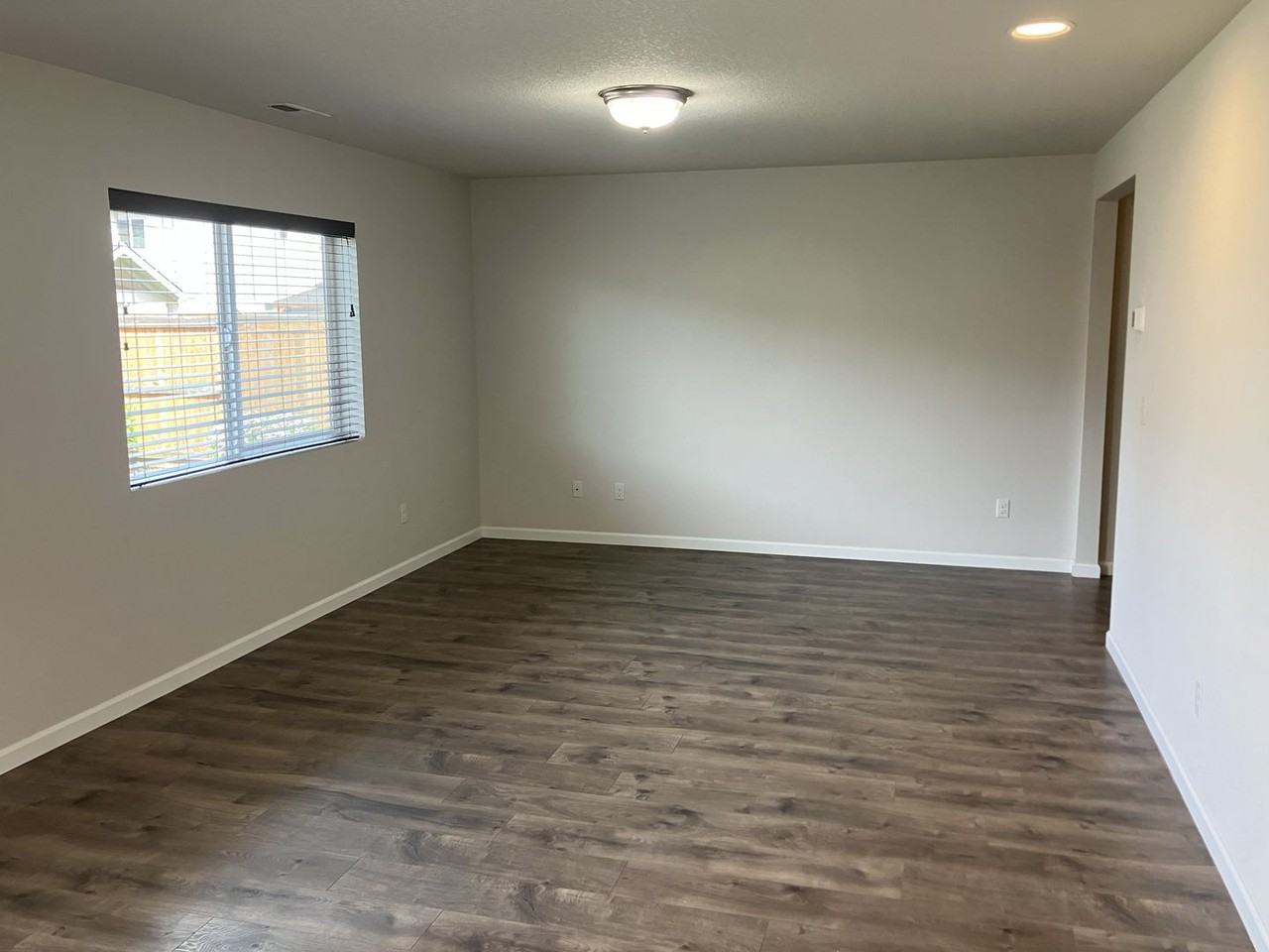 4927 Orbit Ave Ne - Photo 2 of 26