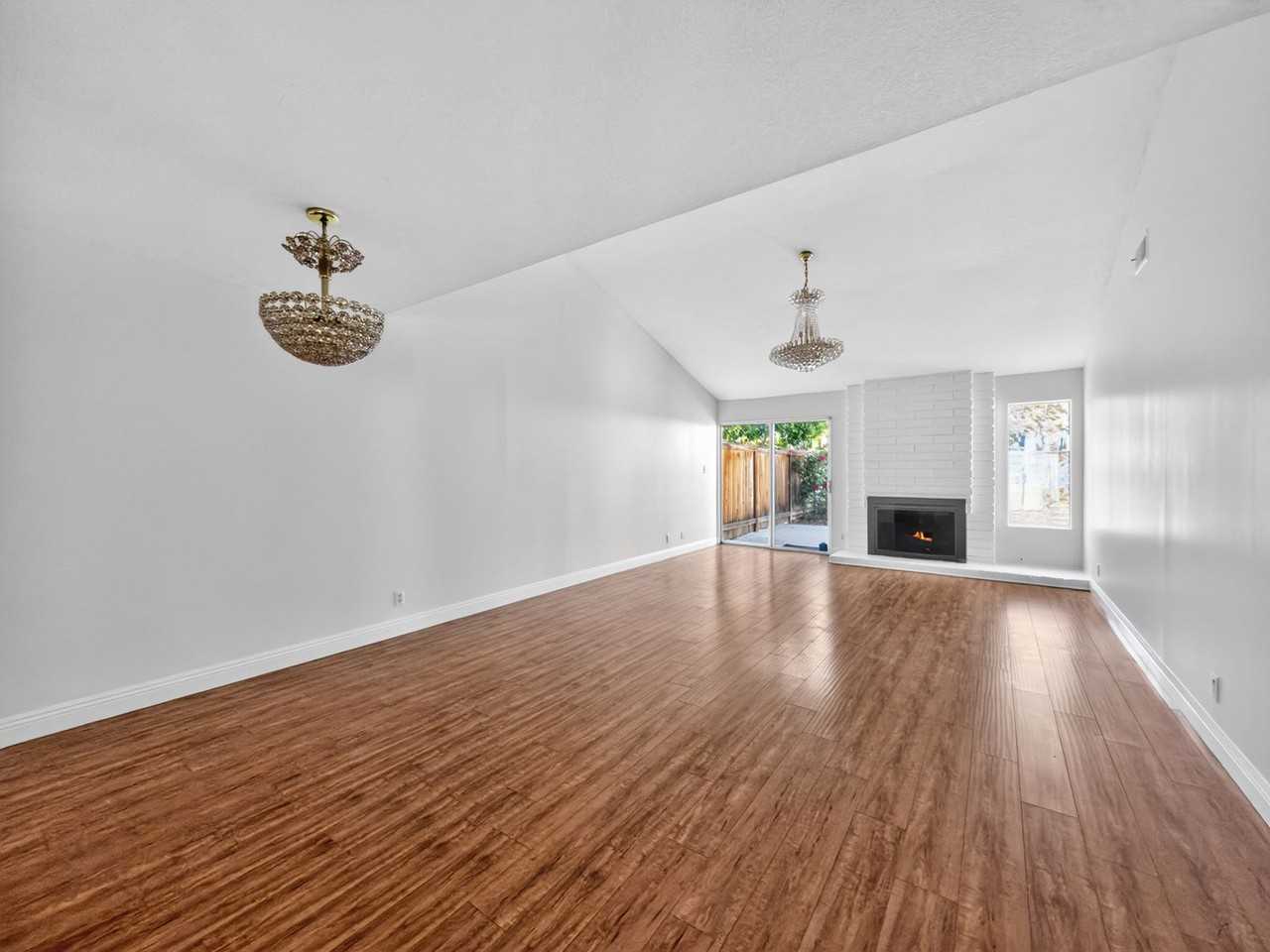 4421 Sandburg Way - Photo 2 of 20