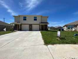 featured image of 1709 Castroville Trl