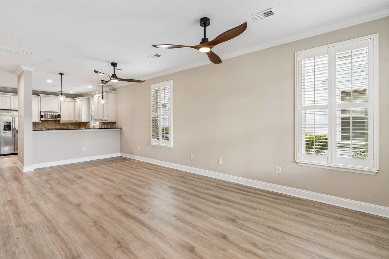 1850 Surf Side Dr - Photo 5 of 45
