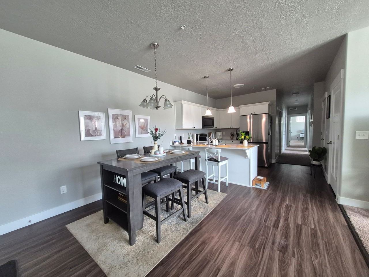 4683 4683 W Sylvie Court, #202 - Photo 3 of 21
