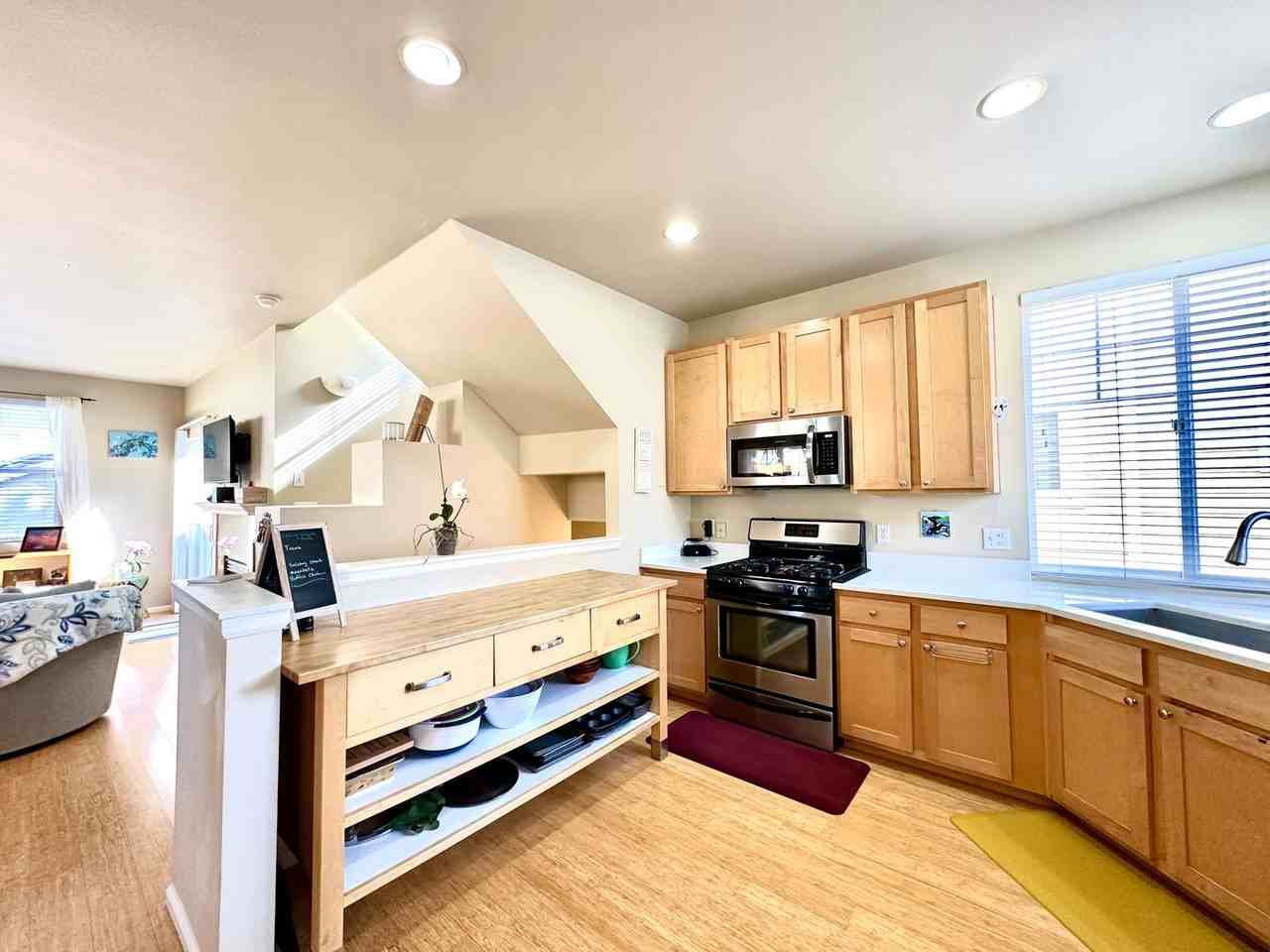 515 225th Pl Ne #33 - Photo 6 of 36