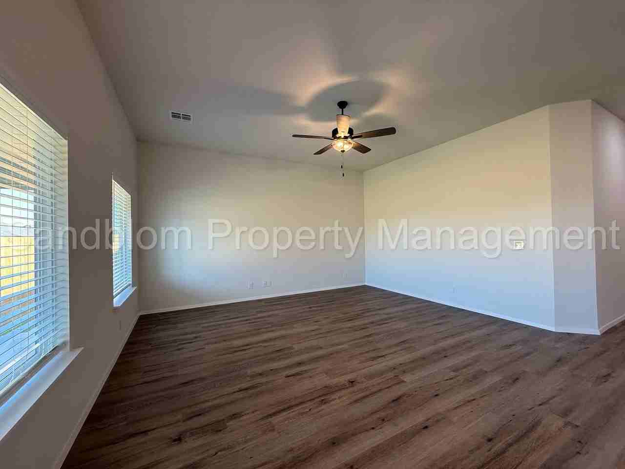13303 N 123rd East Ave - Photo 6 of 30