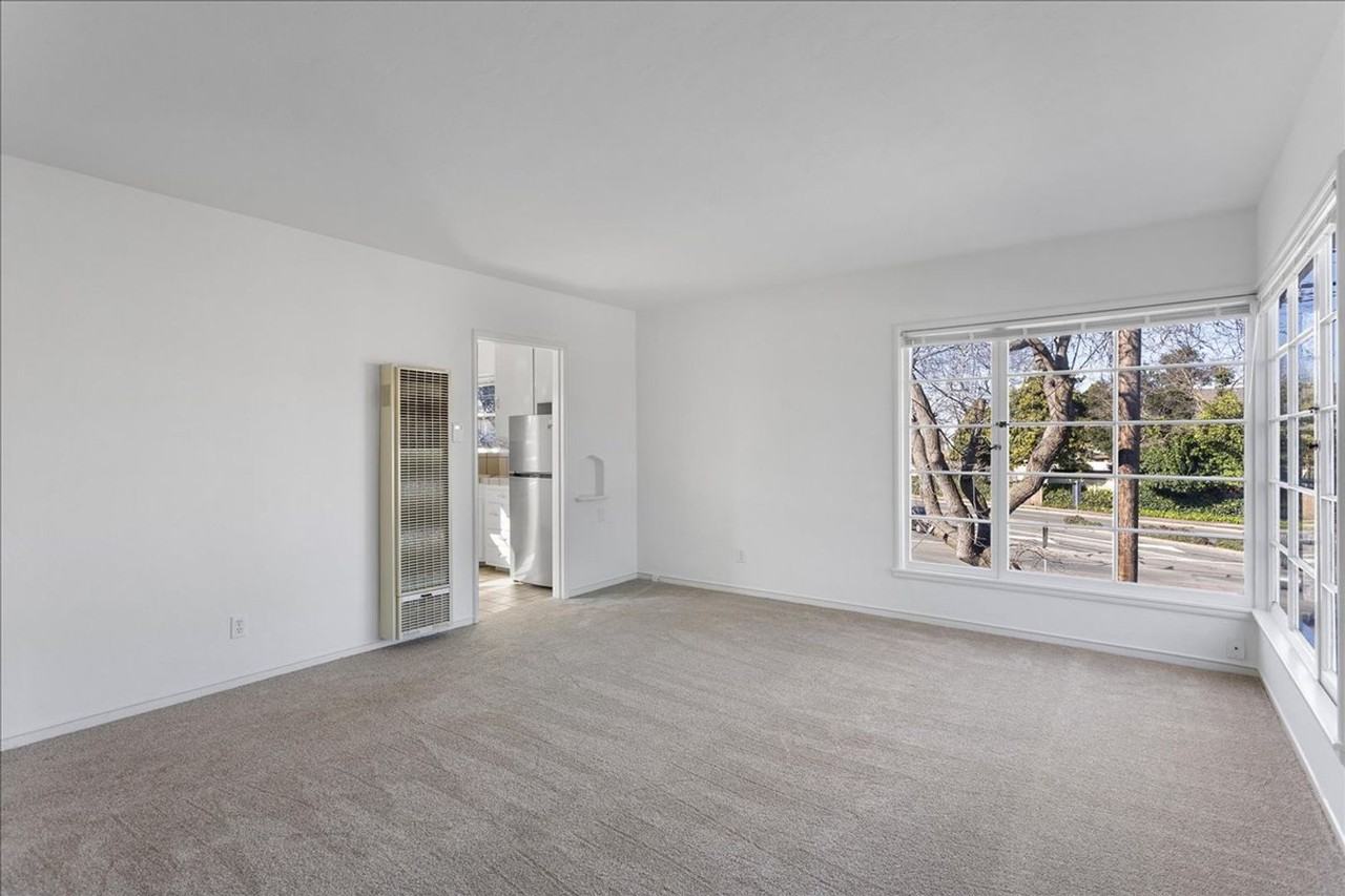 1545 8th St - Photo 3 of 14