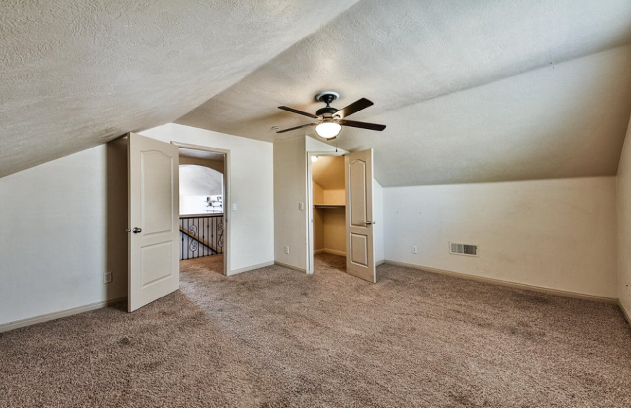 3304 W Palomar - Photo 6 of 16