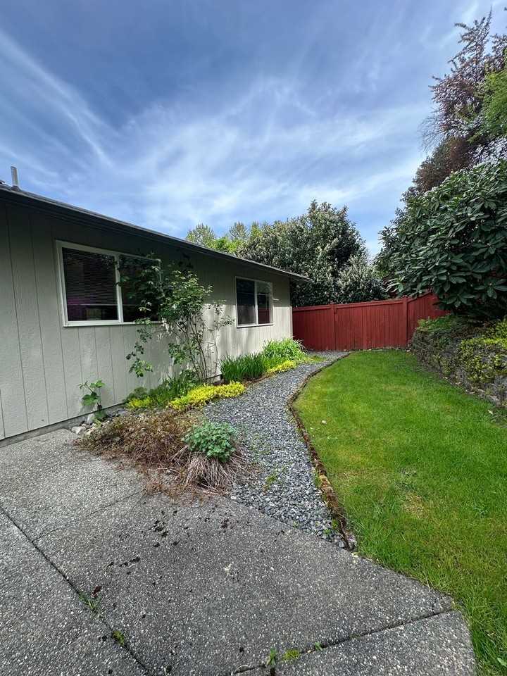 408 Saratoga St - Photo 6 of 23