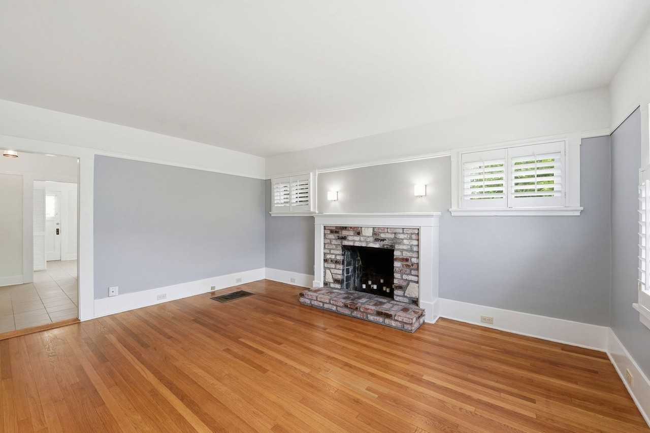 397 Mayellen Ave - Photo 7 of 34