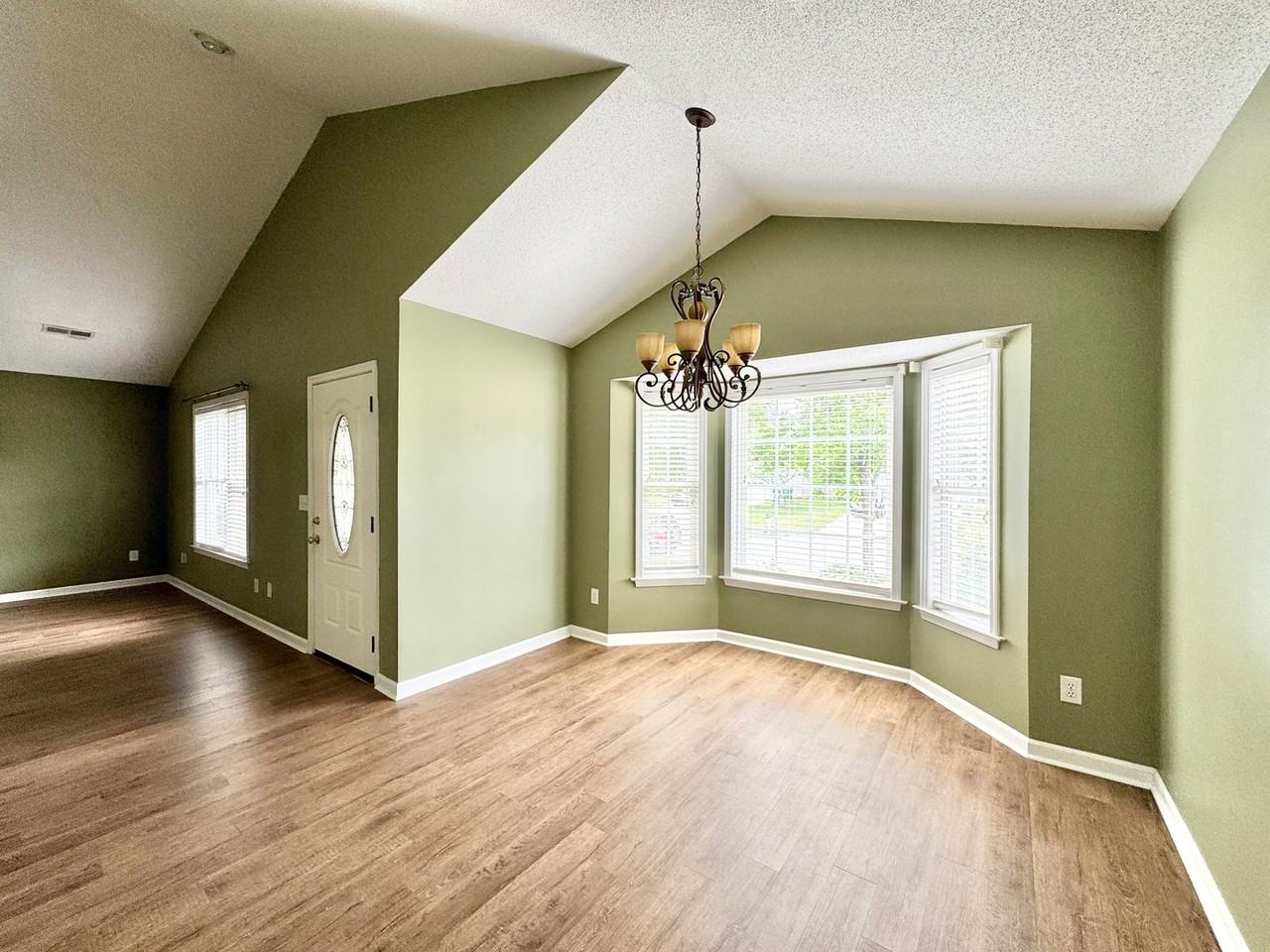 3529 Bent Trace Dr - Photo 6 of 26