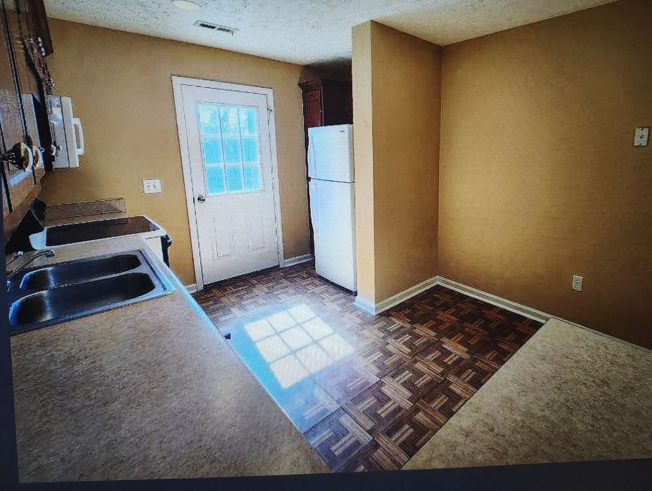 713 William Howard Pl - Photo 3 of 14